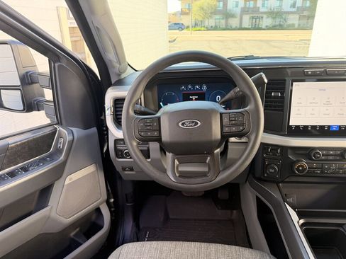 Used 2024 Ford F350 XLT w/ XLT Premium Package image 16