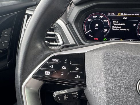 Used 2022 Audi Q4 e-tron Premium Plus w/ Premium Plus image 32