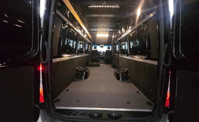 Used 2023 Mercedes-Benz Sprinter 3500 w/ Parking Package image 9