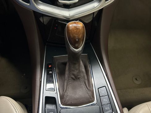 Used 2013 Cadillac SRX Premium image 16