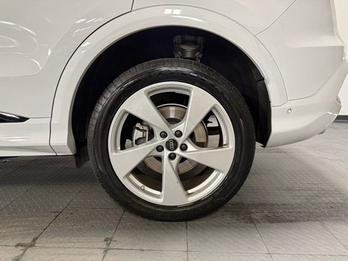 Used 2025 Audi Q5 Premium Plus image 7