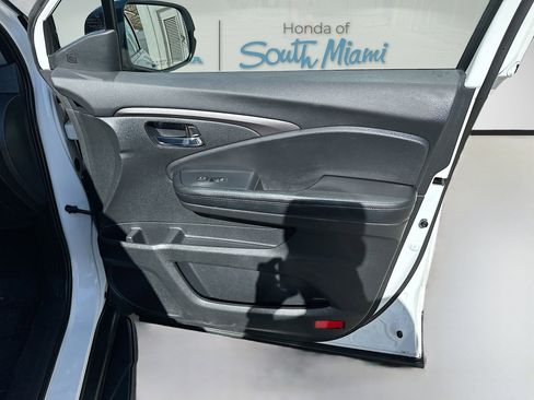 Used 2020 Honda Pilot EX image 34