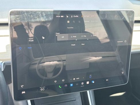 Used 2018 Tesla Model 3 Long Range RWD image 13