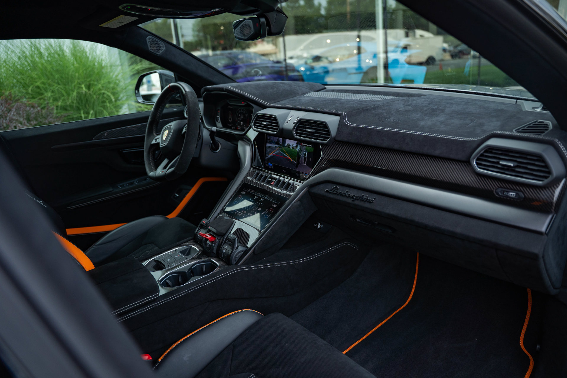 Used 2024 Lamborghini Urus Performante AWD/4WD image 20