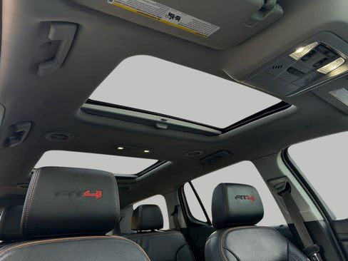 Used 2022 GMC Acadia AT4 w/ Technology Package image 20