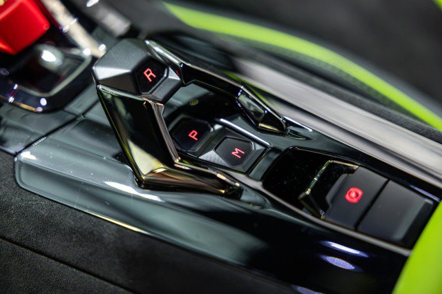 Used 2023 Lamborghini Huracan Tecnica RWD image 18