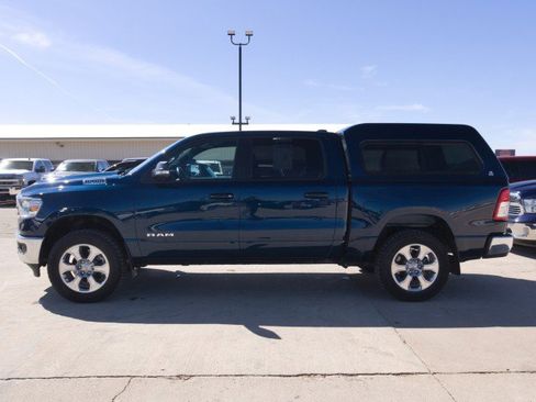 Used 2022 RAM 1500 Big Horn AWD/4WD image 3