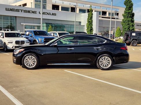 Used 2015 INFINITI Q70 L 3.7 w/ Technology Package RWD image 4