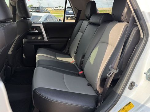 Used 2024 Toyota 4Runner SR5 Premium w/ Moonroof Package AWD/4WD image 15