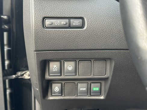 Used 2021 Nissan Rogue Sport SV w/ Technology Package image 31