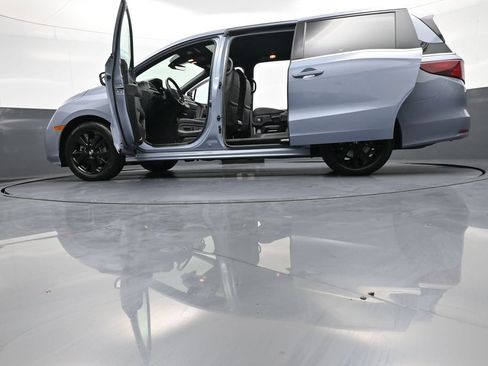 Used 2024 Honda Odyssey Sport image 52