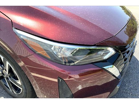 Used 2025 Nissan Sentra SV FWD image 25