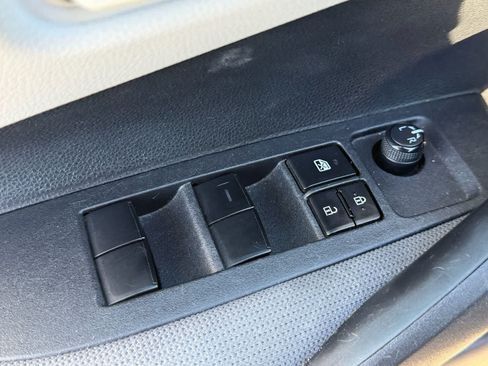 Used 2024 Toyota Corolla LE FWD image 22