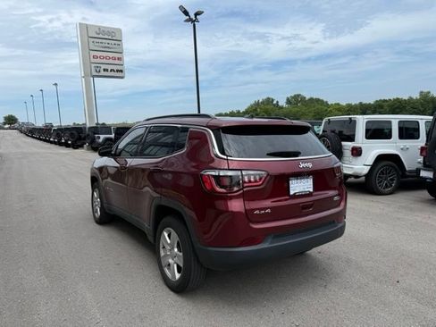 Used 2022 Jeep Compass Latitude w/ Convenience Group AWD/4WD image 5