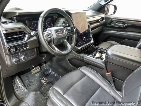 Used 2025 GMC Yukon Elevation w/ LPO, Floor Liner Package image 10