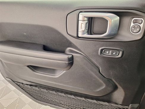 Certified 2021 Jeep Wrangler Sport S image 24