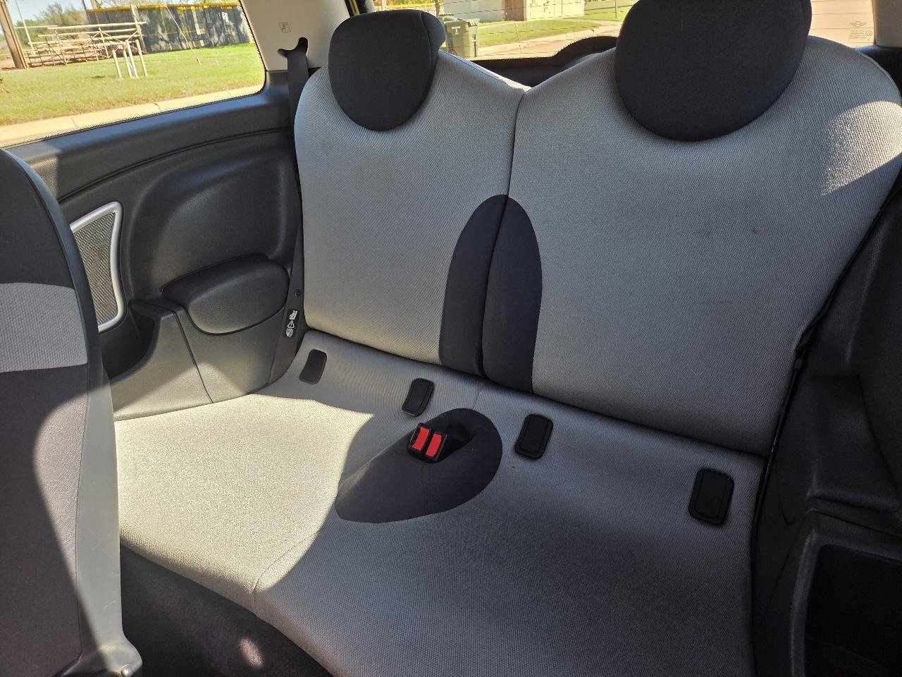 Used 2003 MINI Cooper S FWD image 11