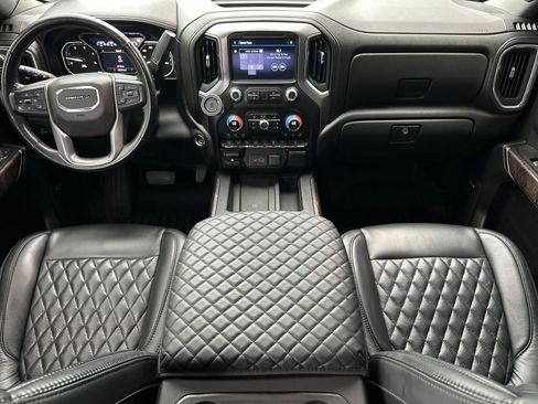 Used 2020 GMC Sierra 2500 Denali w/ Denali Ultimate Package image 12