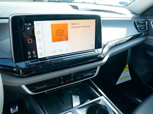 New 2026 Volkswagen Atlas Peak Edition image 22