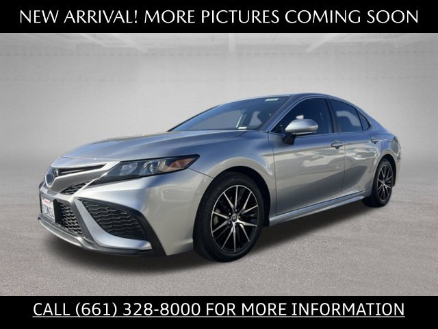 Used 2024 Toyota Camry SE FWD image 1