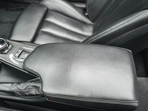 Used 2016 BMW M4 Convertible image 53