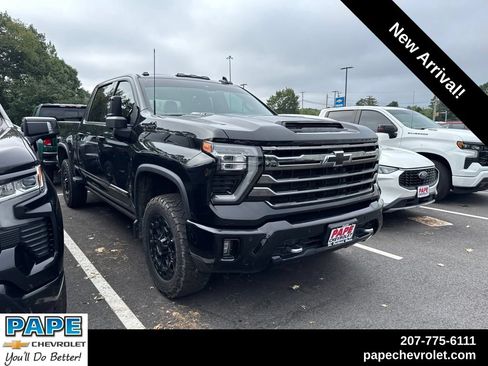 Used 2024 Chevrolet Silverado 3500 High Country w/ High Country Premium Package AWD/4WD image 1