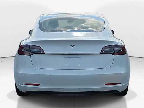 Used 2018 Tesla Model 3 Long Range RWD image 7
