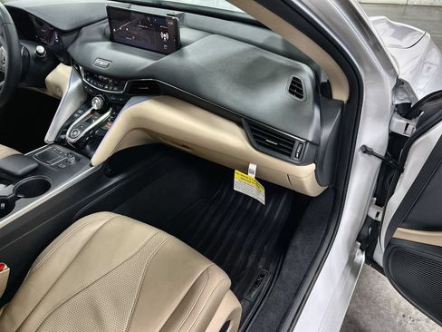 Used 2025 Acura TLX w/ Technology Package FWD image 29