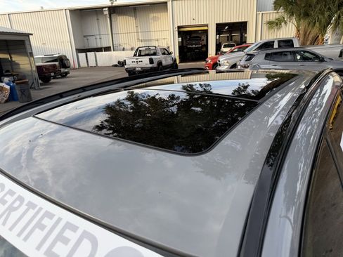 Used 2024 BMW X5 M60i image 11