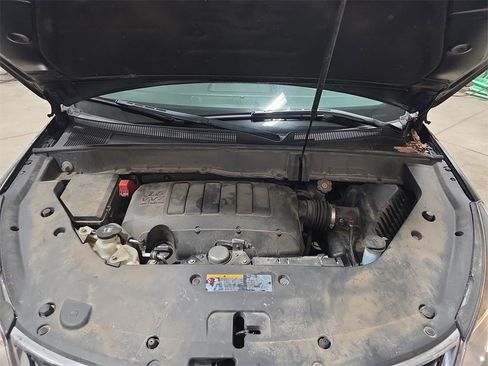 Used 2017 Chevrolet Traverse LT w/ Style and Technology Package image 32