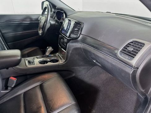 Used 2021 Jeep Grand Cherokee Limited AWD/4WD image 31