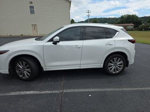 Used 2023 MAZDA CX-5 Signature AWD/4WD image 5