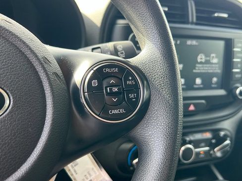 Used 2020 Kia Soul S FWD image 21