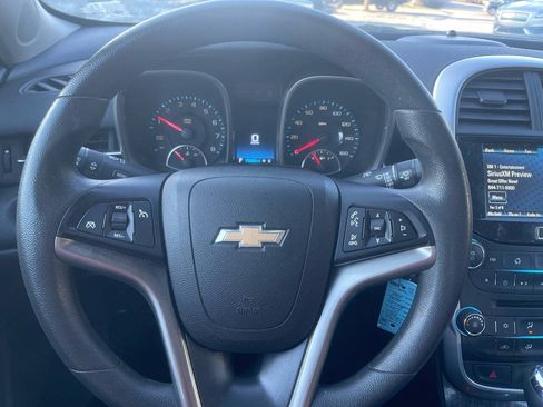 Used 2016 Chevrolet Malibu LT FWD image 19