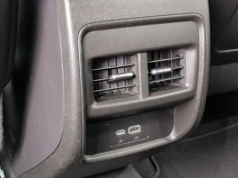 Used 2024 Cadillac XT4 Premium Luxury image 13