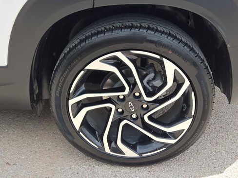 Used 2025 Chevrolet TrailBlazer RS w/ Convenience Package FWD image 12
