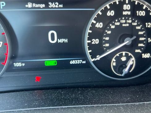 Used 2018 Genesis G90 3.3T Premium RWD image 6