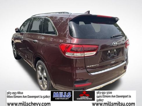 Used 2017 Kia Sorento SX FWD image 4