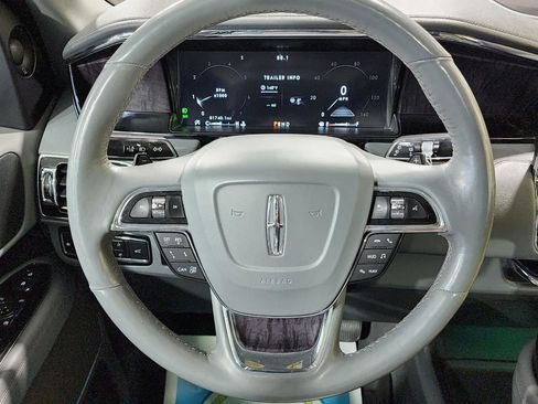 Used 2019 Lincoln Navigator L Reserve image 13