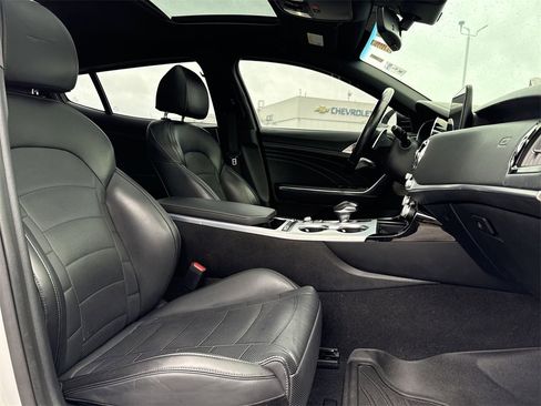 Used 2022 Kia Stinger GT2 image 26