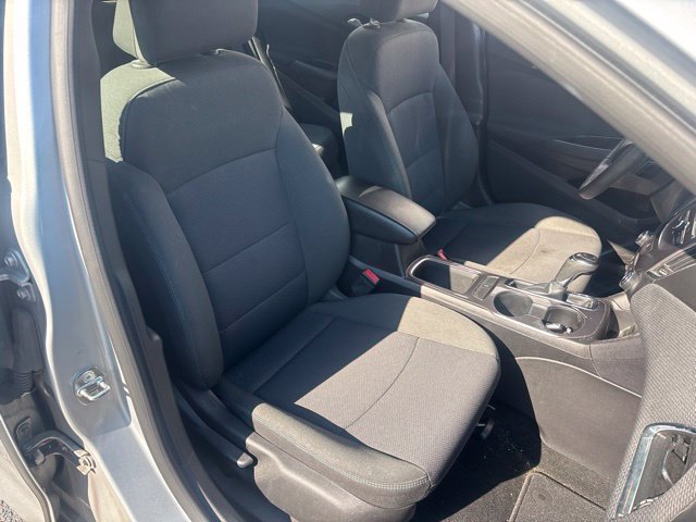 Used 2017 Chevrolet Cruze LT w/ Convenience Package FWD image 6