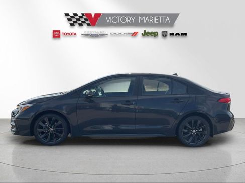 Used 2023 Toyota Corolla SE image 2