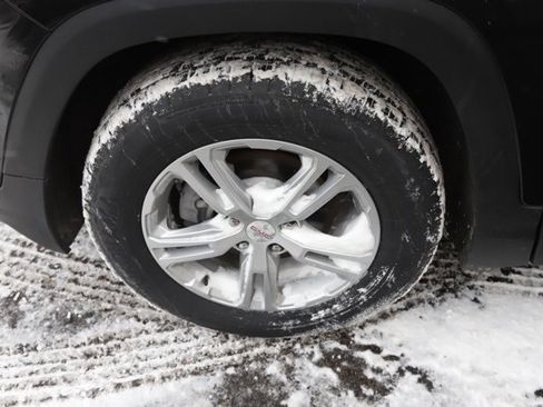 Used 2022 GMC Terrain SLE w/ Driver Convenience Package image 8