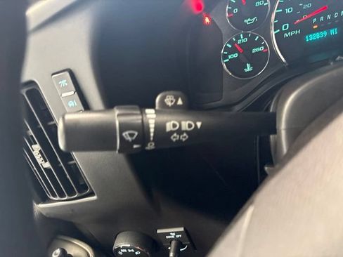 Used 2017 Chevrolet Express 3500 LT w/ LT Preferred Equipment Group RWD image 32