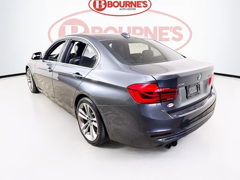 Used 2018 BMW 330i xDrive Sedan w/ Premium Package AWD/4WD image 9