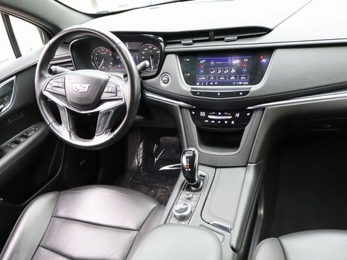 Used 2020 Cadillac XT5 Premium Luxury image 18