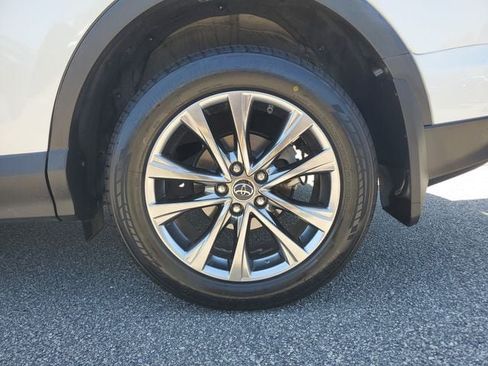 Used 2018 Toyota RAV4 Limited AWD/4WD image 12