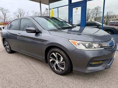 Used 2017 Honda Accord LX image 2