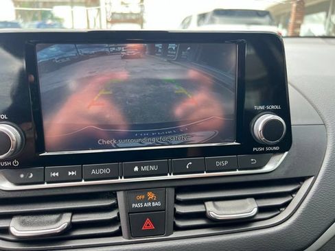 Used 2024 Nissan Altima 2.5 S FWD image 18