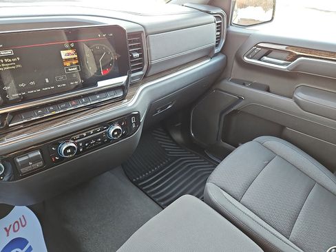 Certified 2025 GMC Sierra 1500 Elevation image 24